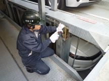 機械式駐車場メンテナンス2