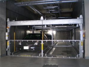 地下１段、地上２段昇降横行縦列式立体駐車場