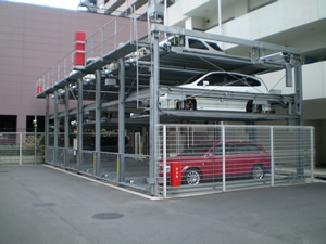 地下１段、地上3段昇降横行式立体駐車場